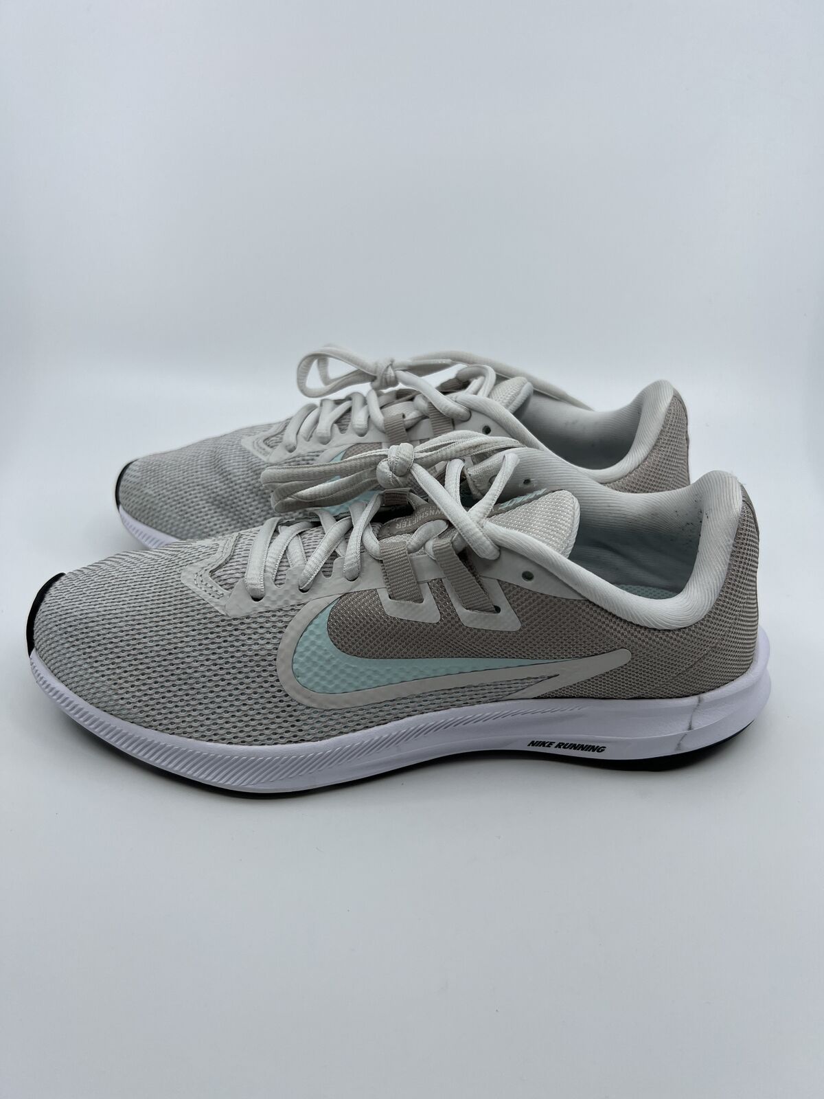 ♻️✅Nike Downshifter Women's Running Sneaker US7.5 Lightly Used Recycled Box