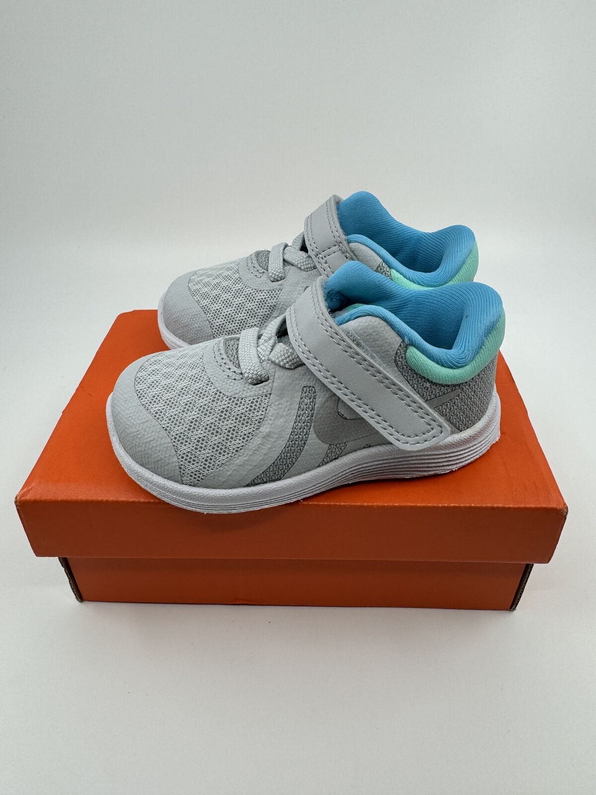 Nike Revolution 4 (TDV) Running Shoe Little Kids Silver