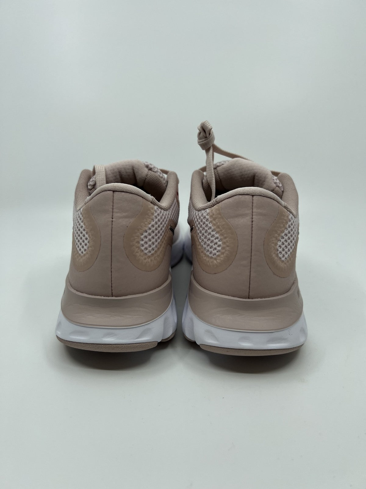 ♻️✅Nike Women's Race Running Shoe 7.5 Barely Rose