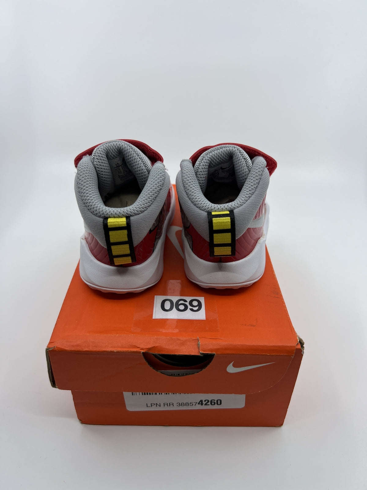 ♻️✅Nike 943308 PURE PLATINUM/SILVER Kids's Sandal US4C Brand New Original Box