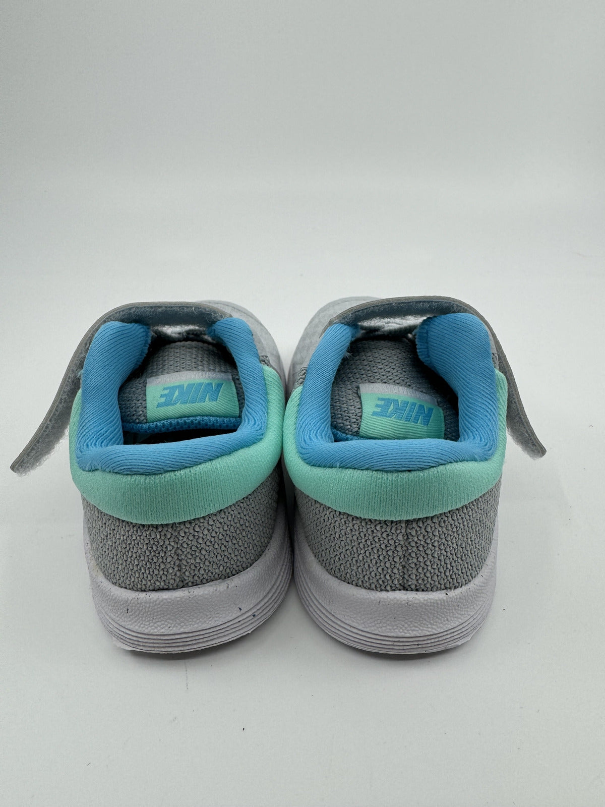 Nike Revolution 4 (TDV) Running Shoe Little Kids Silver