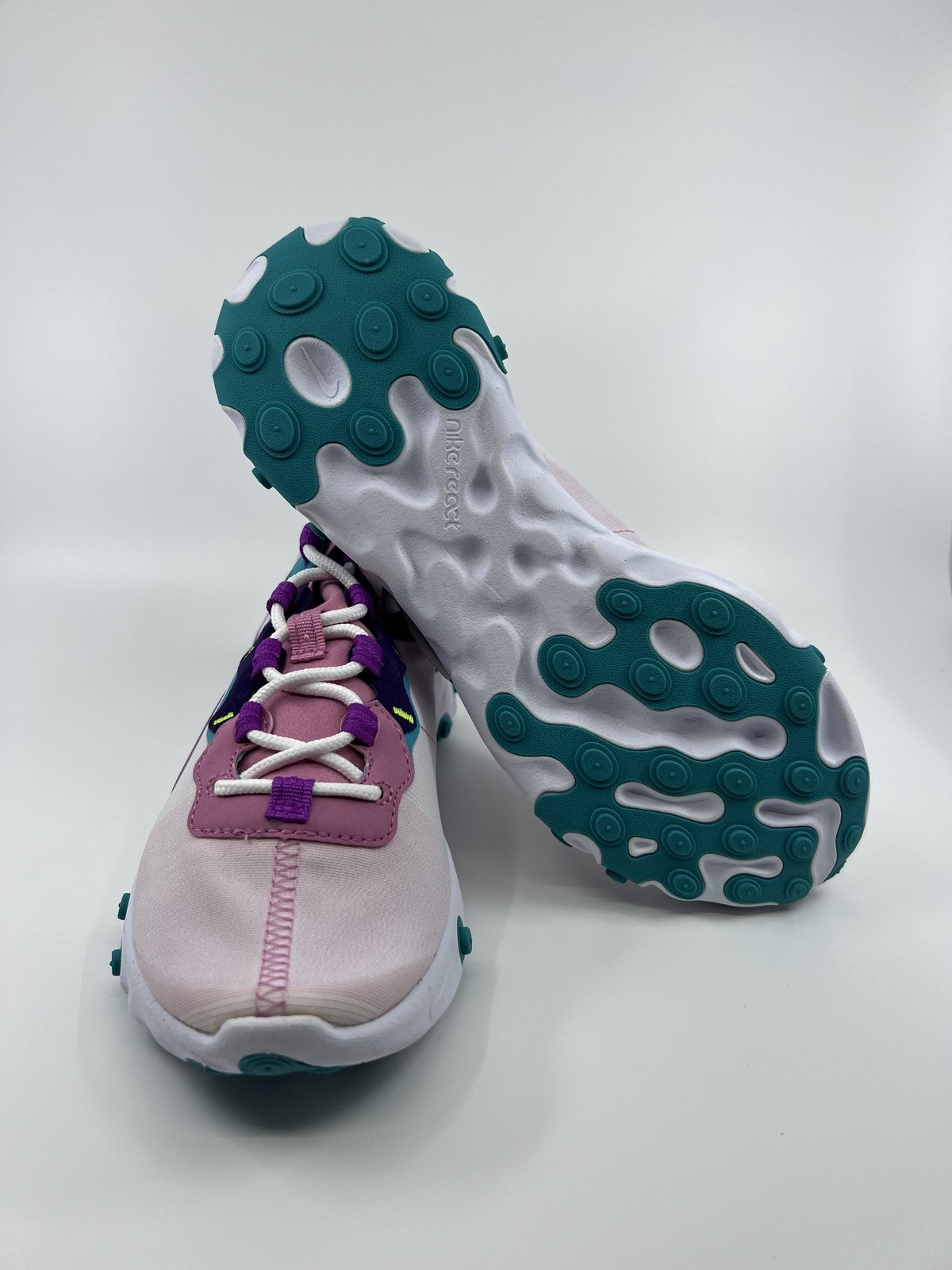 Nike BQ2728 REACT ELEMENT 55 - MAGIC FLAMINGO Women Running Shoe US7.5