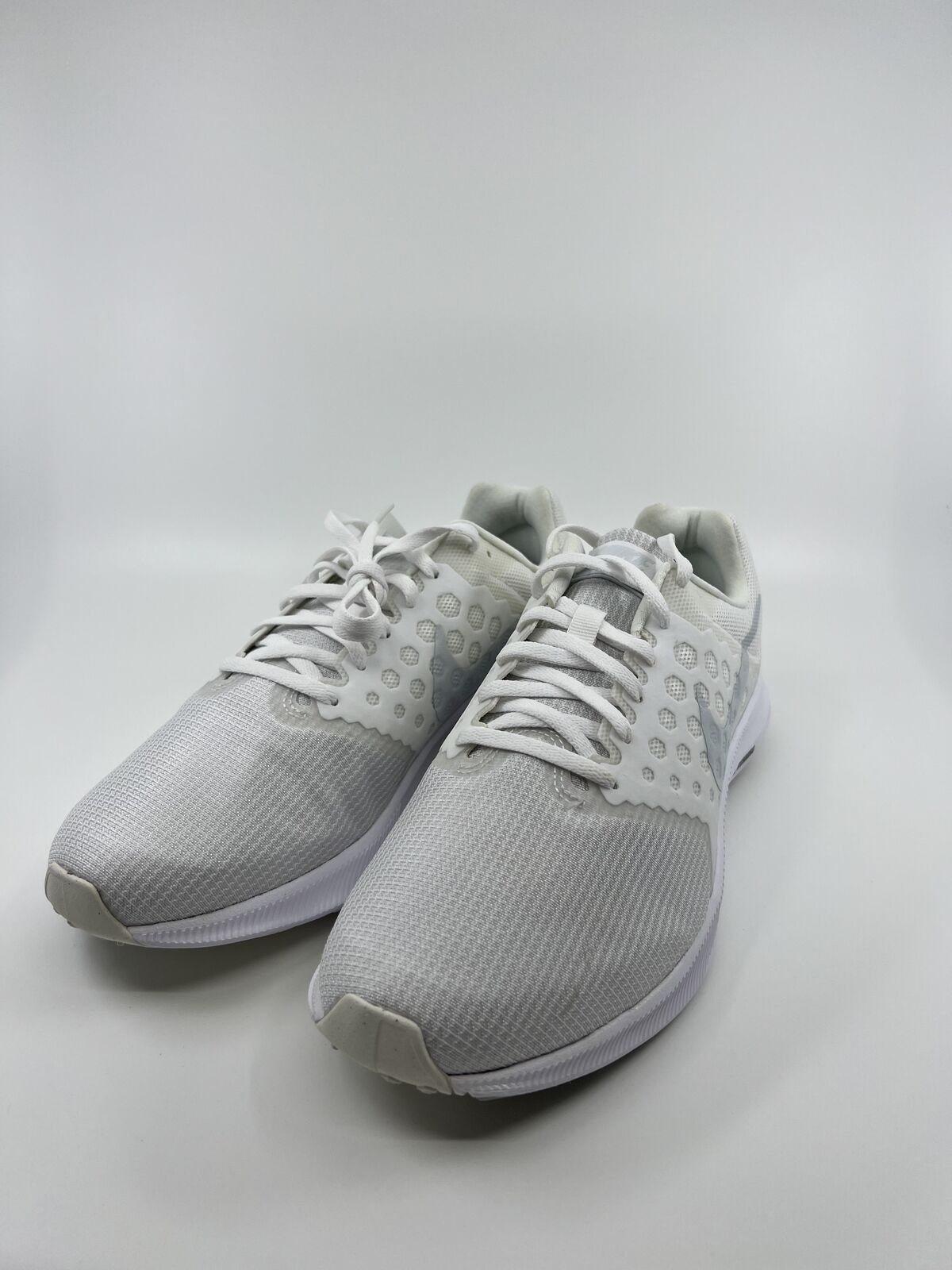 ♻️✅Nike Downshifter 7 Athletic Running Shoes - Women's Size White US9.5