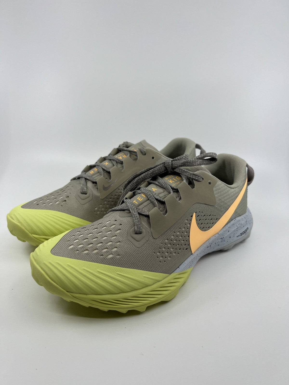 Nike Air Zoom Terra Kiger 6 Trail Running Hiking Shoes Size US 7