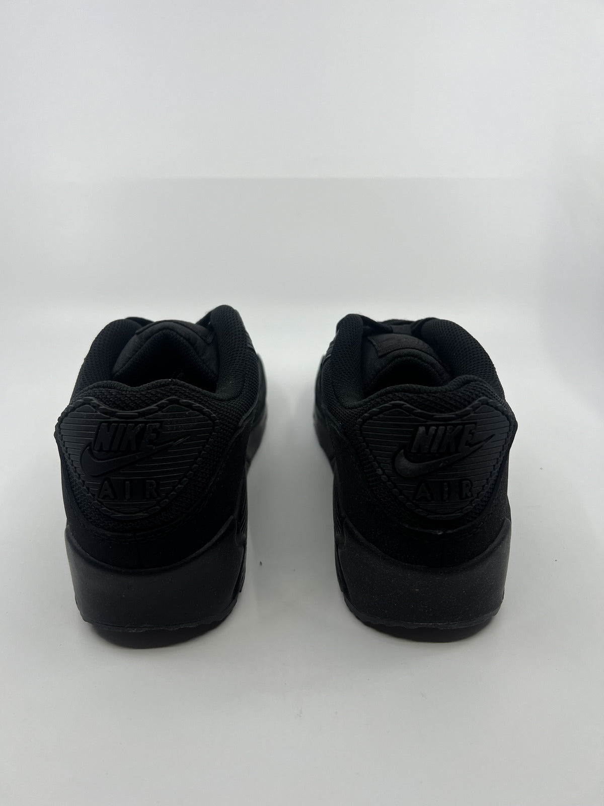 Nike air max 90 Women's Sneaker Triple Black US7.5