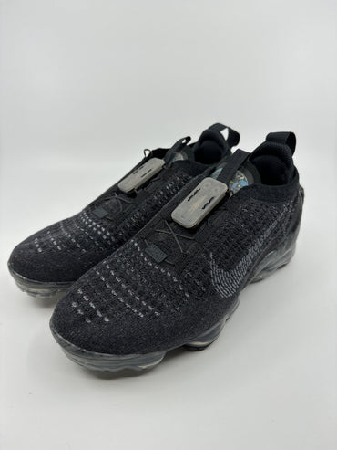 NIKE Women's Nike Air VaporMax 2020 Flyknit Shoe 6.5 Grey Black