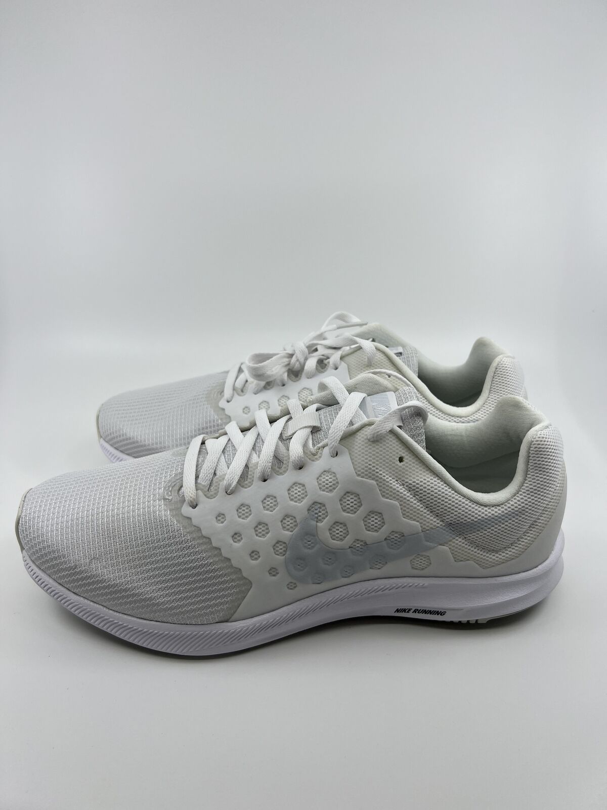 ♻️✅Nike Downshifter 7 Athletic Running Shoes - Women's Size White US9.5