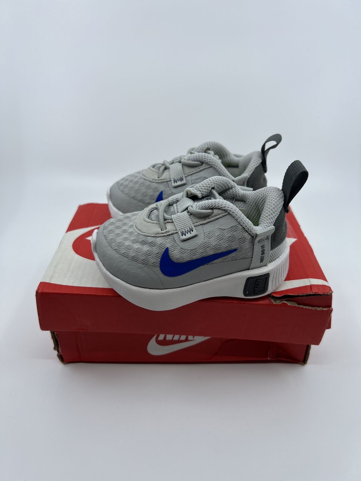 ♻️✅Nike Reposto Gray Running Shoes Sneakers US3C Boys DA3267-002