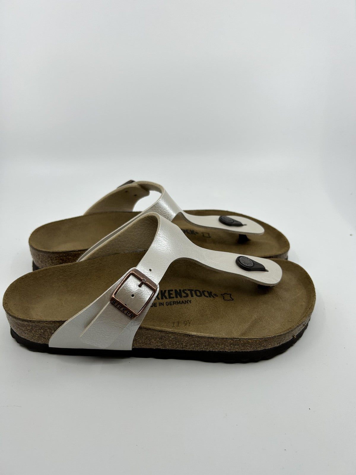♻️✅Birkenstock Gizeh BS MetallicSilver Women's Sandal US6 Brand New Recycled Box