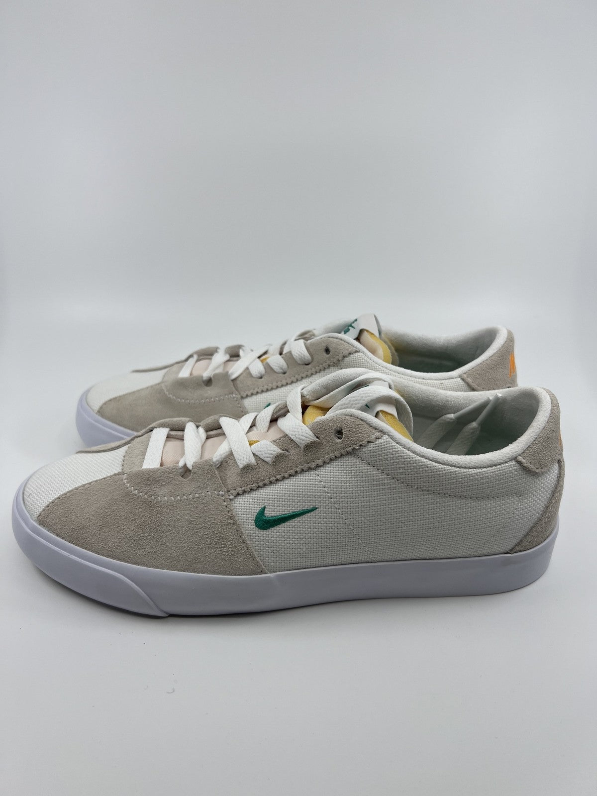 Nike CD5036 SB ZOOM AIR Women's Running Shoe US6.5 Brand New