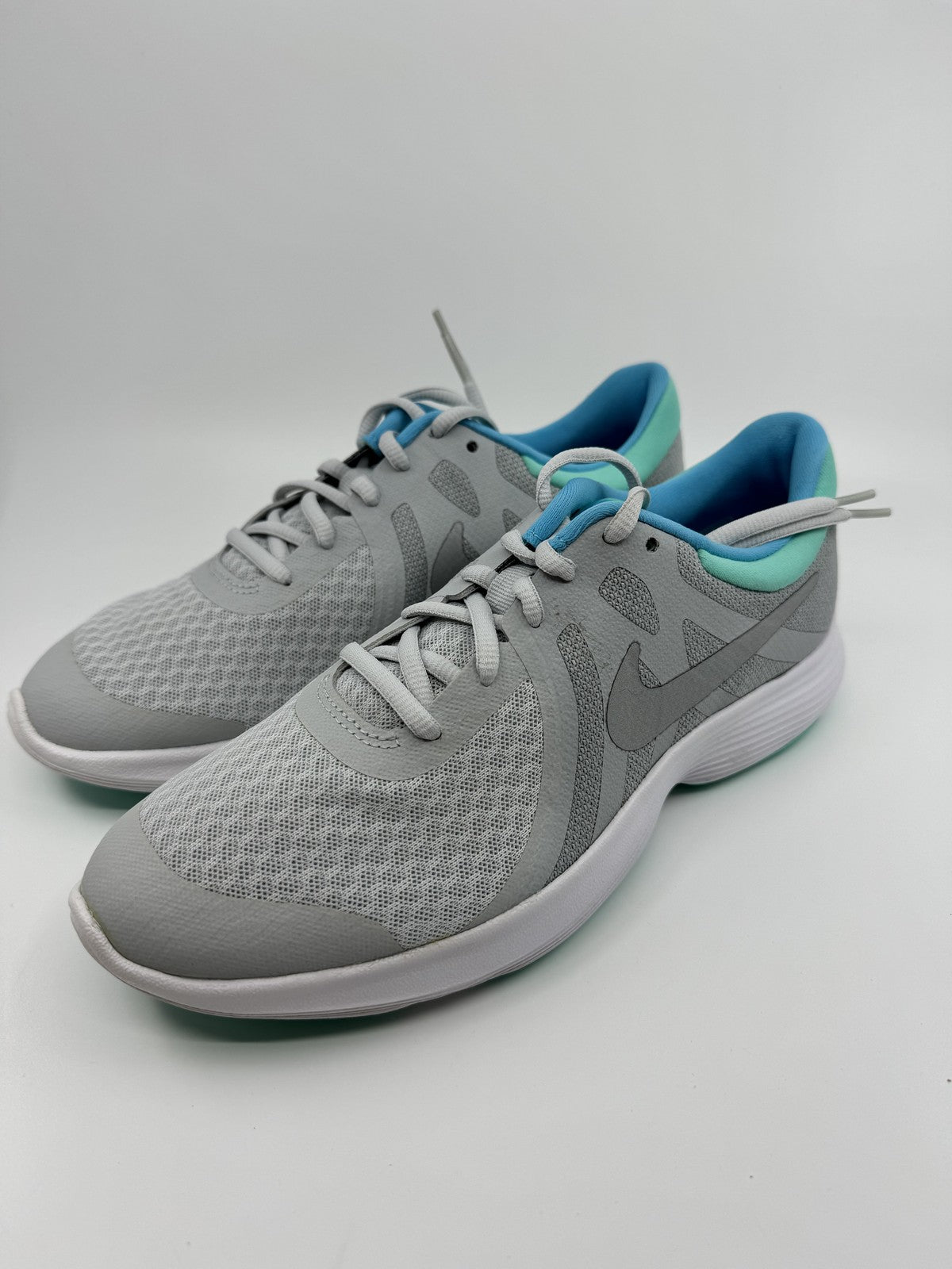 ♻️✅Nike Revolution 4 (GS) 6,5 Y