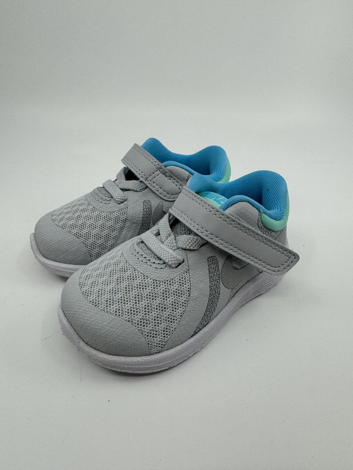 Nike Revolution 4 (TDV) Running Shoe Little Kids Silver