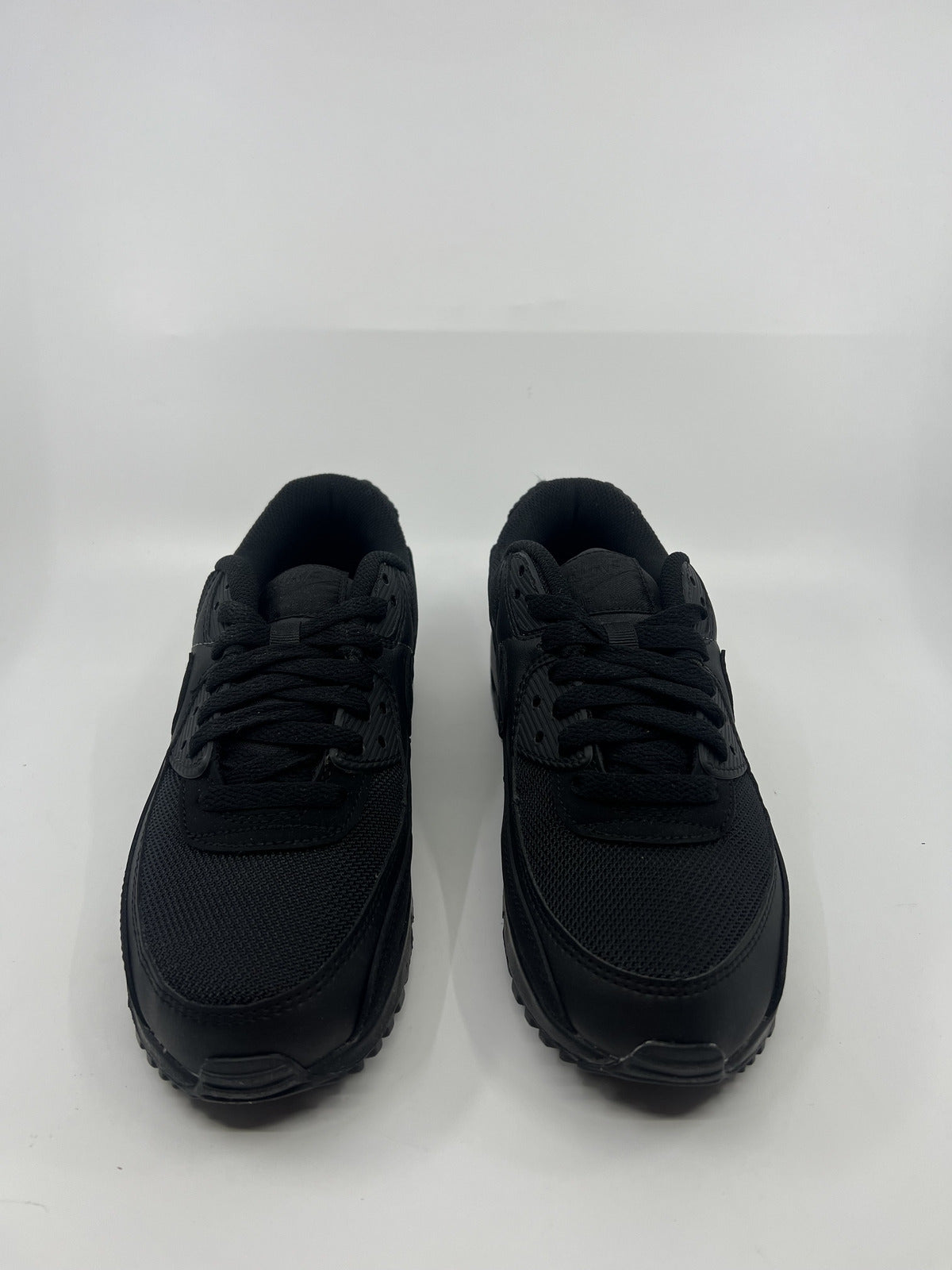 Nike air max 90 Women's Sneaker Triple Black US7.5