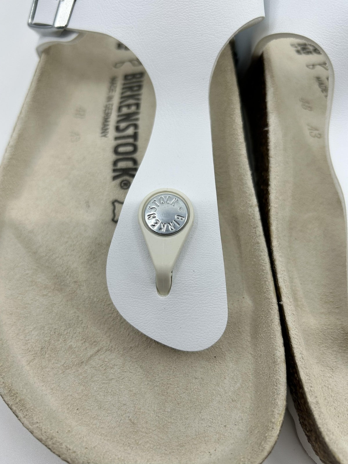 ♻️✅Birkenstock Gizeh BS WHEIT Men's Sandal US9 Brand New Original Box