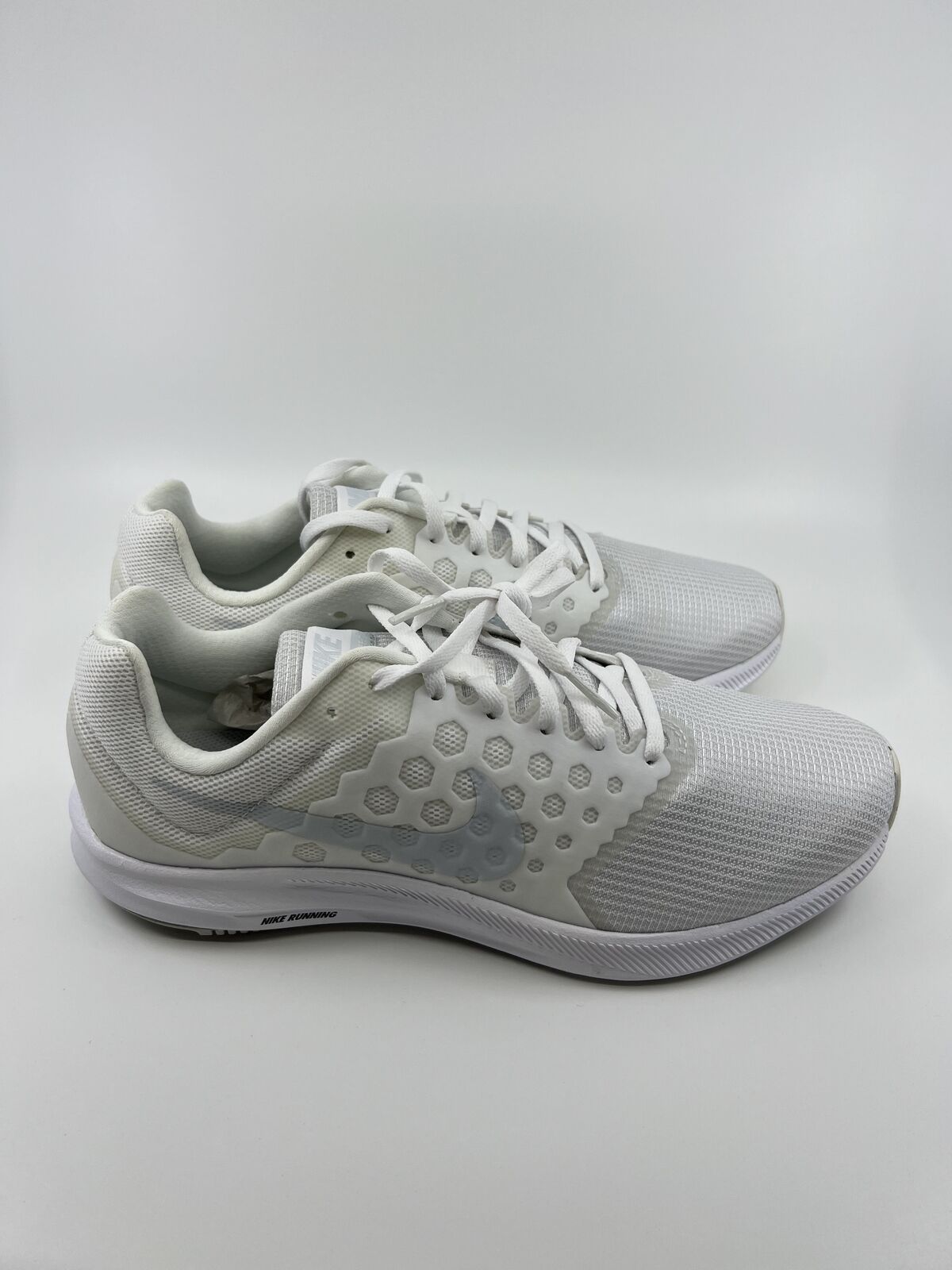 ♻️✅Nike Downshifter 7 Athletic Running Shoes - Women's Size White US9.5
