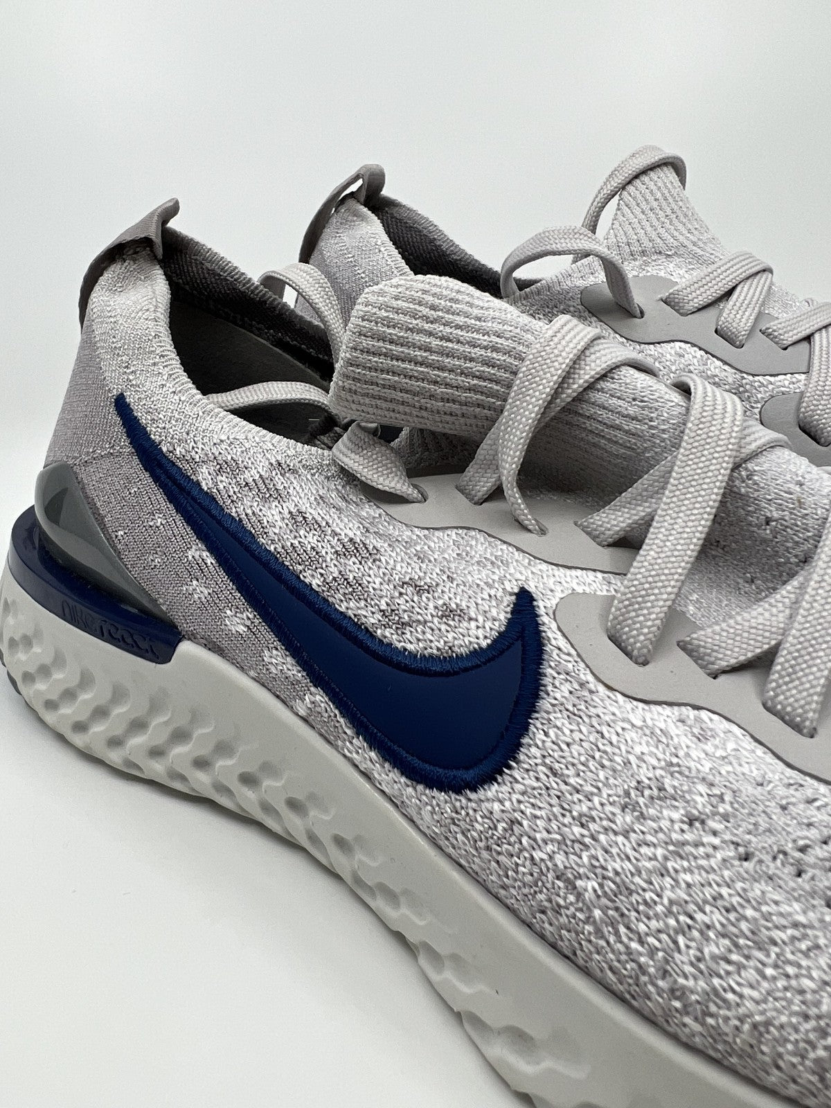 ♻️✅Men Running Shoes US 8.5 Gray and Blue