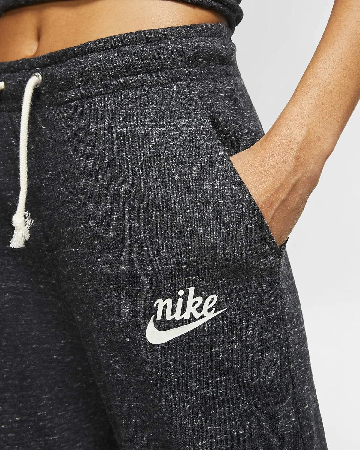 Nike womens Sportswear Gym Vintage Capris X-Small Black/(Sail)