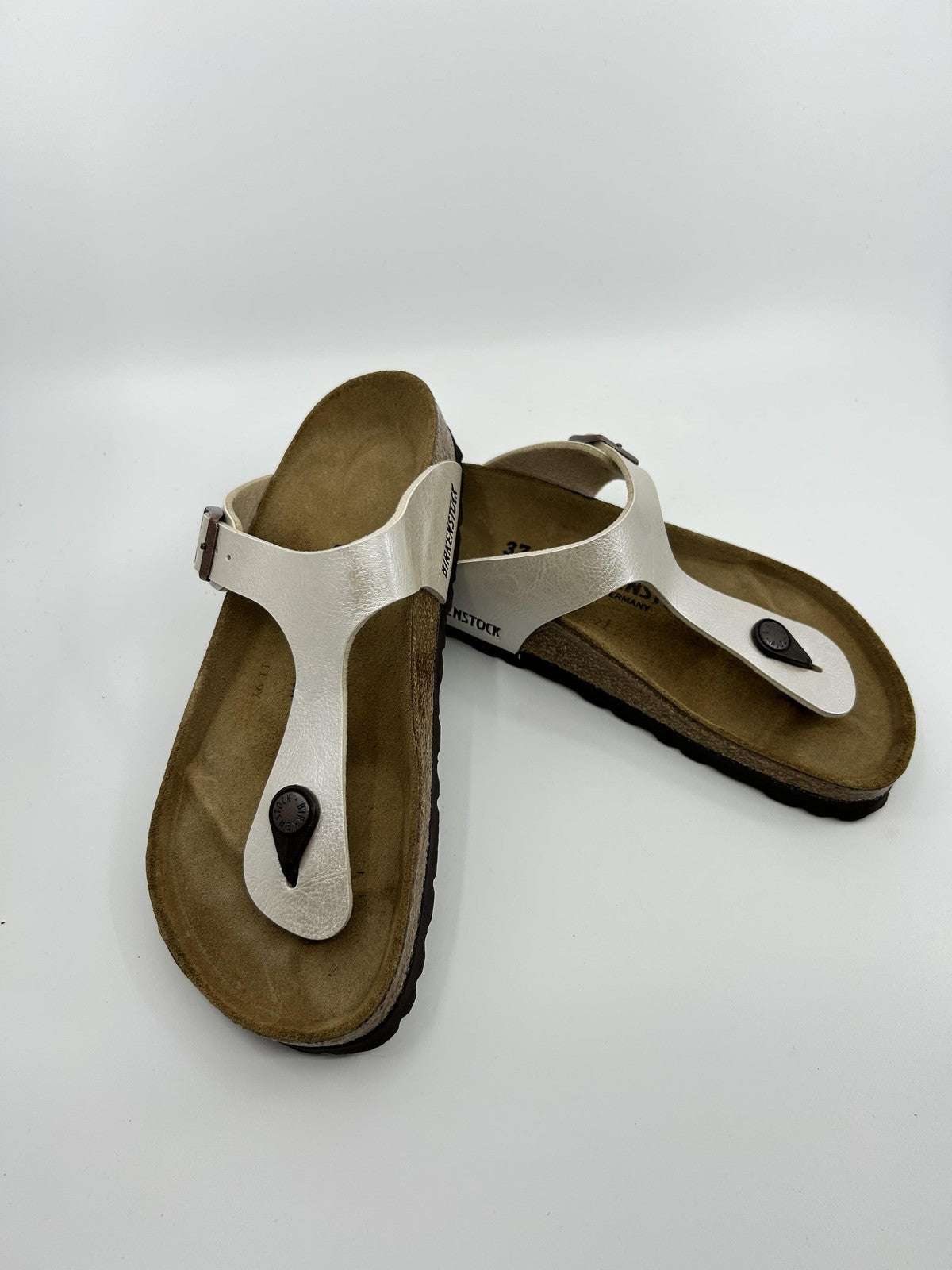 ♻️✅Birkenstock Gizeh BS MetallicSilver Women's Sandal US6 Brand New Recycled Box