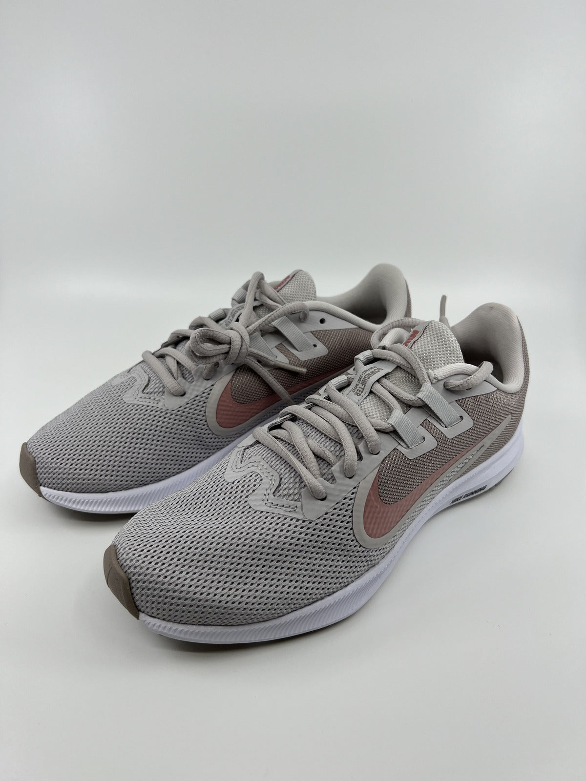 Nike AQ7486 DOWNSHIFTER 9 - GREY/PINK Women's Running Shoe US6.5 Brand New