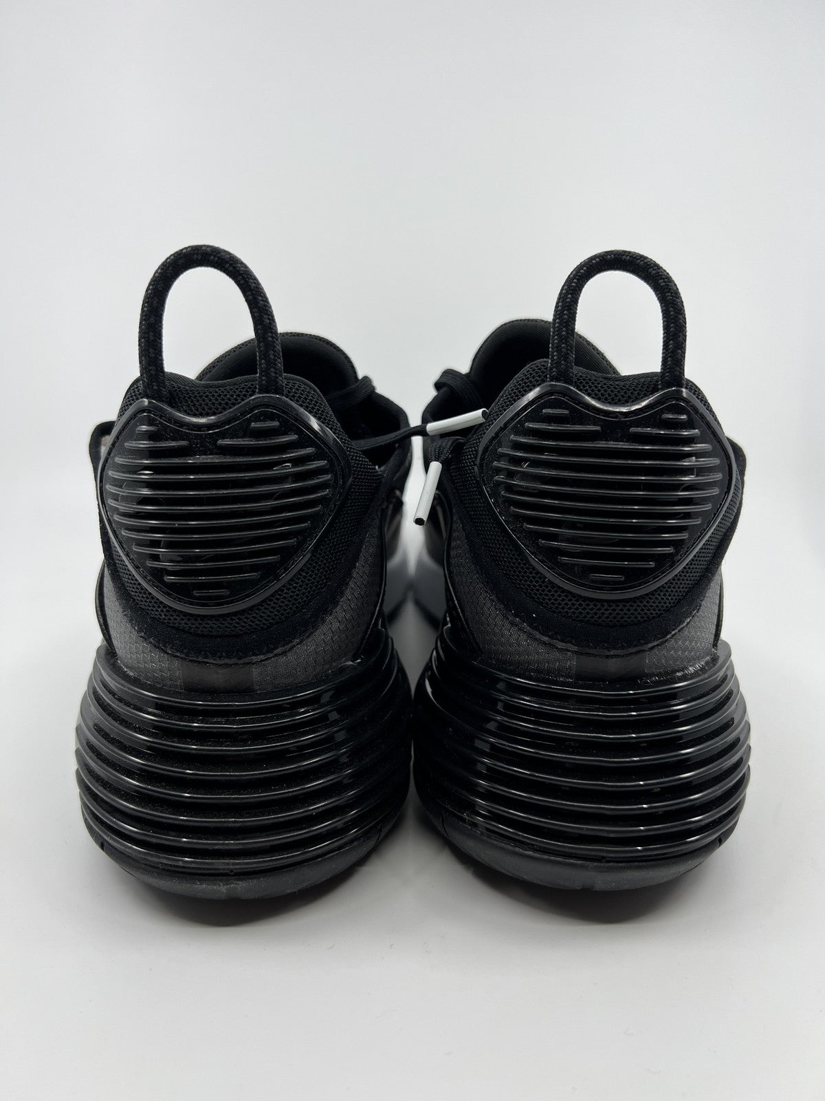 ♻️✅Nike Air Max 2090 Black White Running Shoes Men  US8.5 Brand New Original Box