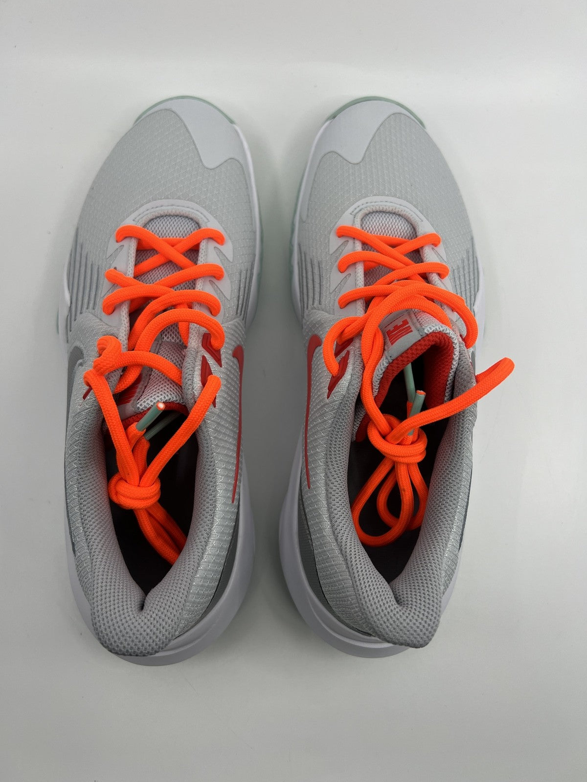 Nike Men's Precision 5 Race Running Shoe Size 9 Gray/White