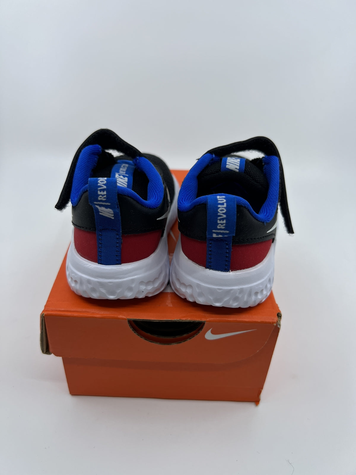 ♻️✅Nike Boys Toddler Revolution 5 Sneakers Shoes Size 5C Black Blue BQ5673 020
