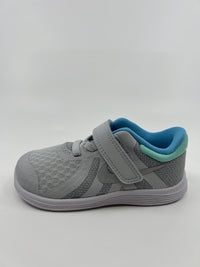 Nike Girls' Revolution 4 PS Running Shoe Toddler 3C Gray/Lght Current Blue