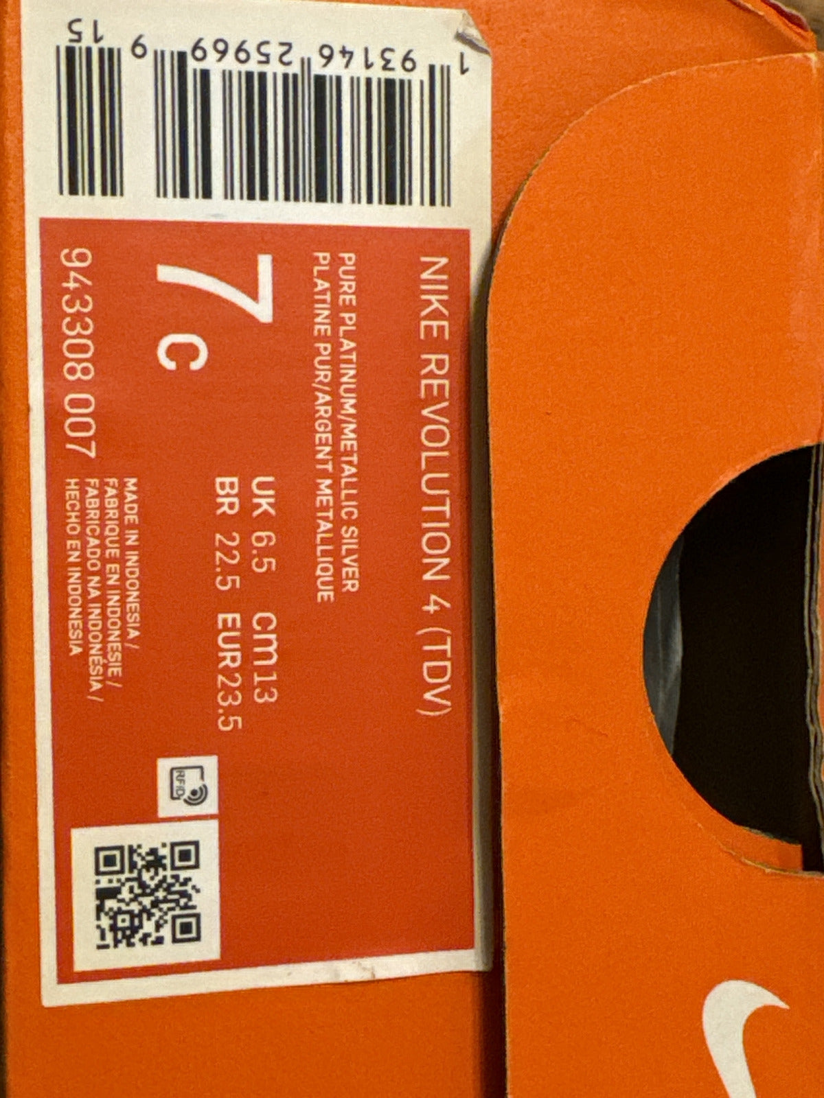 Nike Revolution 4 (Tdv) US7C PLATINUM METALLIC SILVER