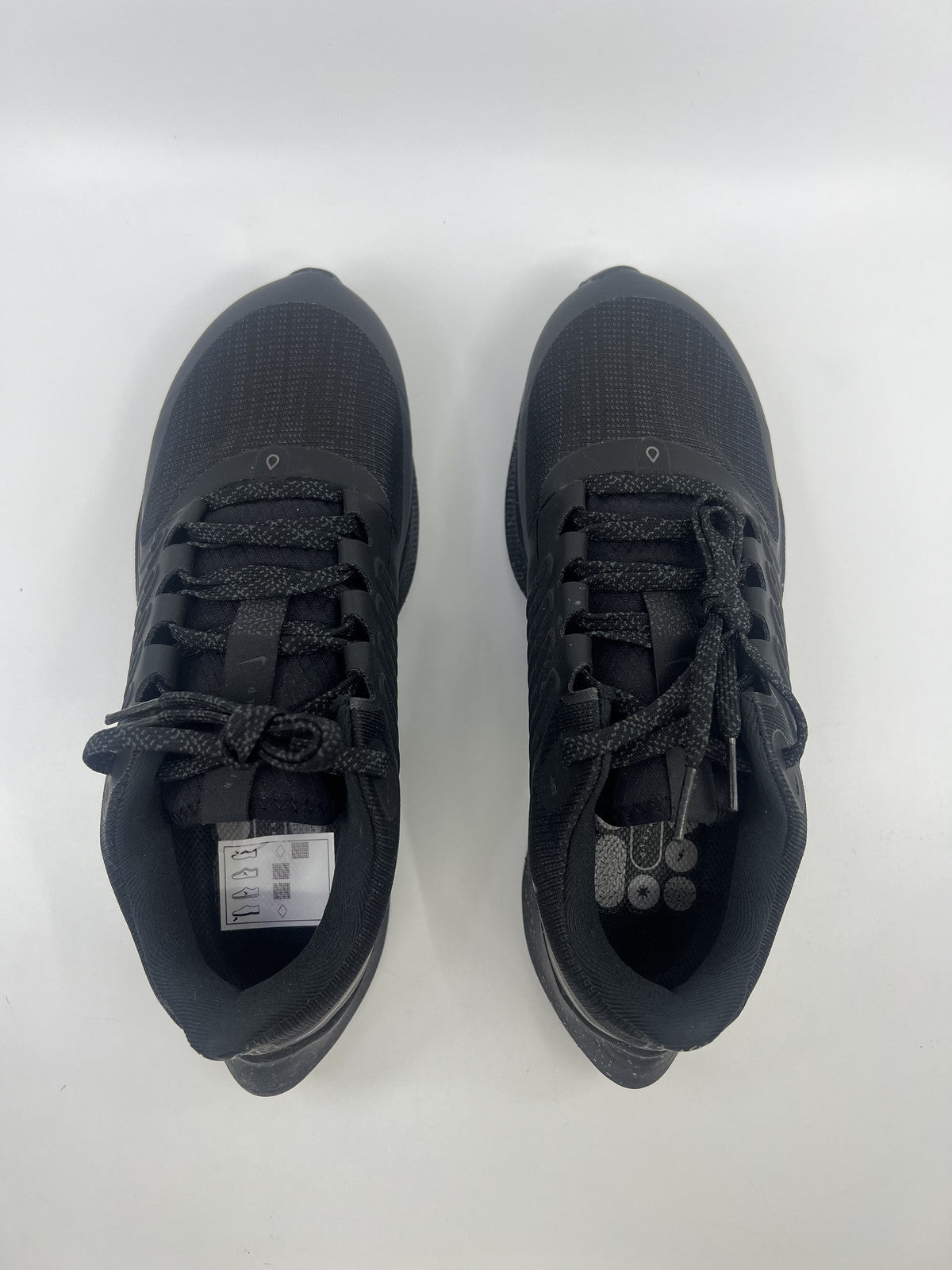 Nike Women's Sneaker 7.5 Black Mtlc Dk Grey Med Ash Night Forest Dk Smoke Grey