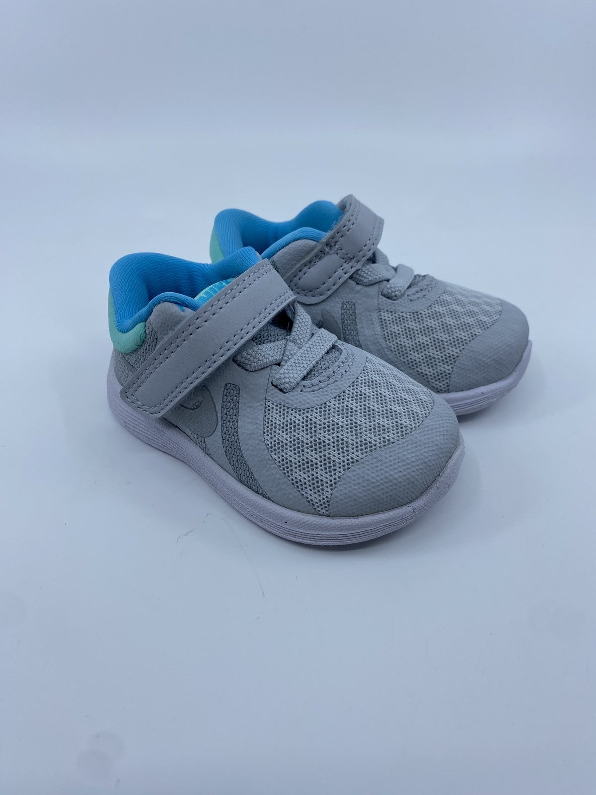 Nike Revolution 4 (TDV) US 3C Platinum/Metallic SILVER US 3c