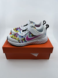 Nike Revolution 5  Fable Shoes  White/Fire Pink  US11,5C CJ2092-100