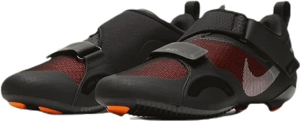 Nike Men's Sports Coach 9.5 Black/Metallic Silver